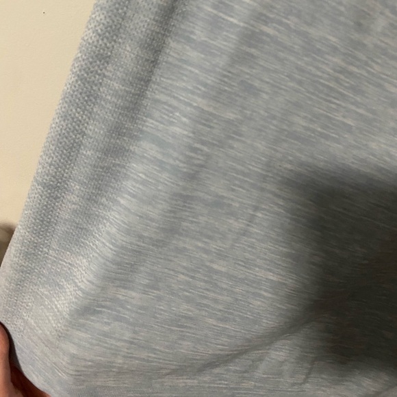 Mens VRST Short Sleeve Workout Tshirt - Picture 3 of 6